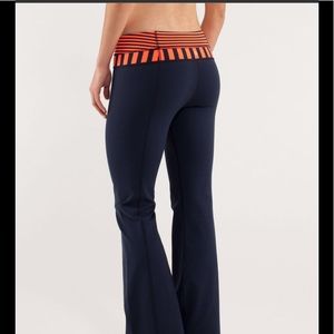 Lululemon reversible groove pant size 2